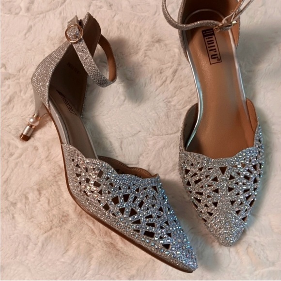 Elegant Silver Heels with Ankle Strap - Picture 10 of 13